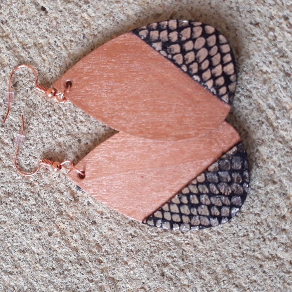 Wood/ Teardrop Statement Earrings w/ Exotic Print Faux Leather Detail - Picture 7 of 8